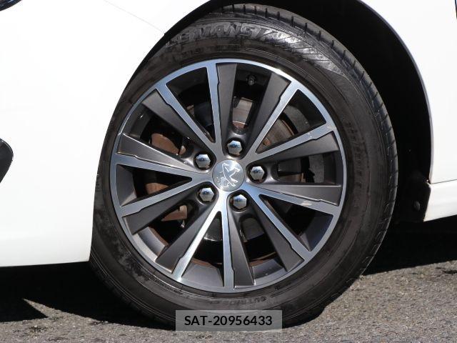 Peugeot 308 2017-07 1474207-15
