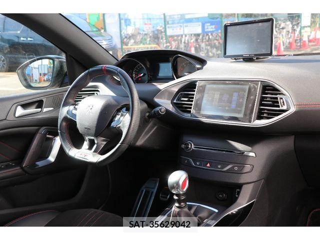 Peugeot 308 2017-11 1474208-12
