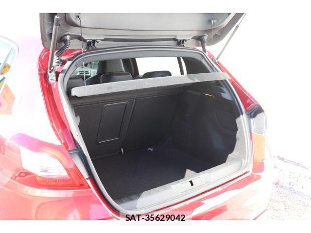 Peugeot 308 2017-11 1474208-13
