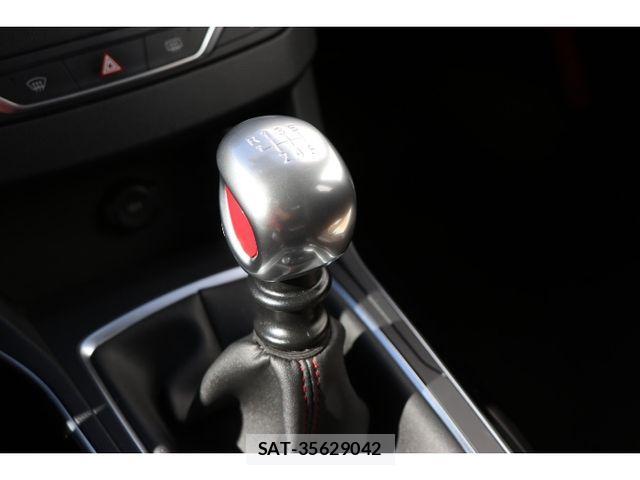 Peugeot 308 2017-11 1474208-3