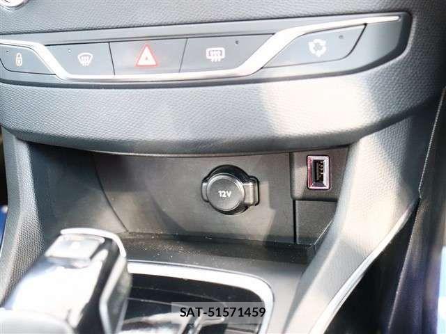 Peugeot 308 2019-11 4976598-13