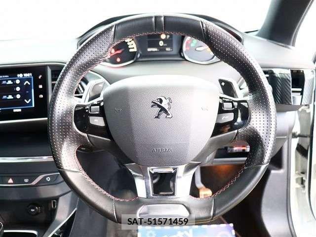 Peugeot 308 2019-11 4976598-18