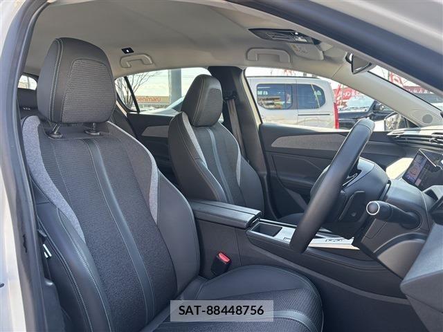 Peugeot 308 2023-05 6614093-11