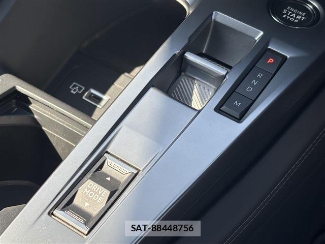 Peugeot 308 2023-05 6614093-19