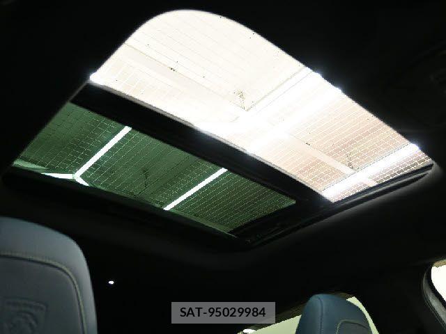 Peugeot 308 2023-11 6673117-9