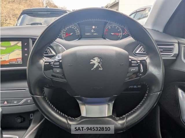 Peugeot 308 2018-03 6677476-17