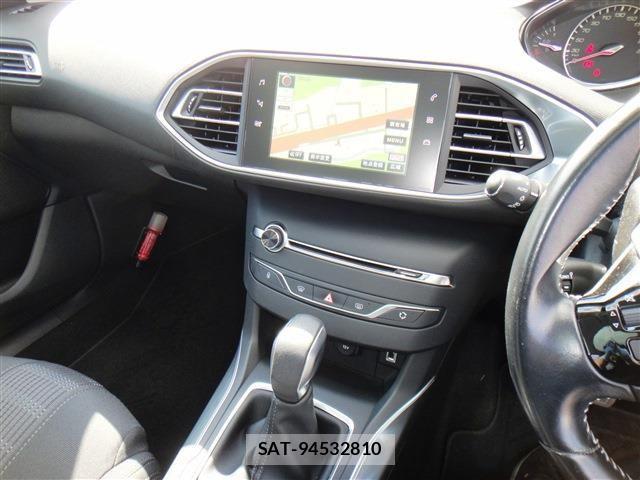 Peugeot 308 2018-03 6677476-24