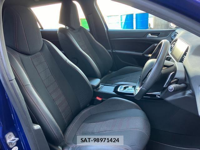 Peugeot 308 2019-03 6717040-12