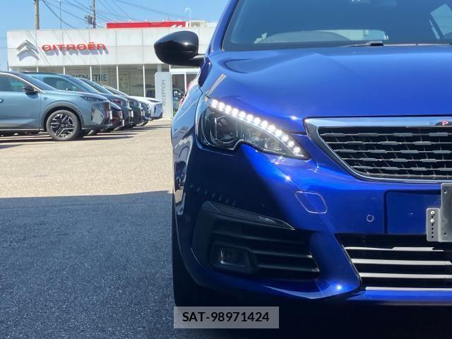 Peugeot 308 2019-03 6717040-16