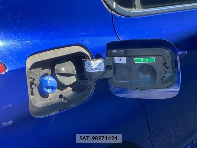 Peugeot 308 2019-03 6717040-18