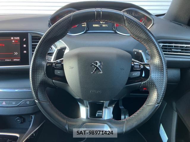 Peugeot 308 2019-03 6717040-8