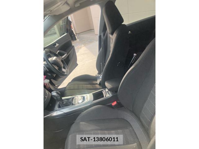 Peugeot 308 2015-06 6911082-4