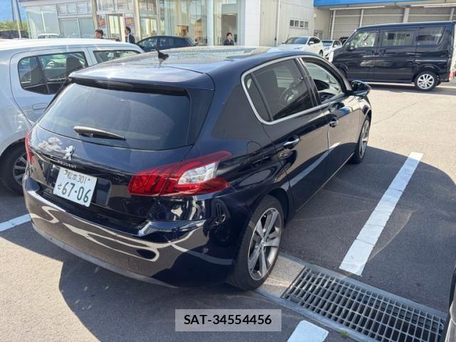 Peugeot 308 2015-11 6911084-5