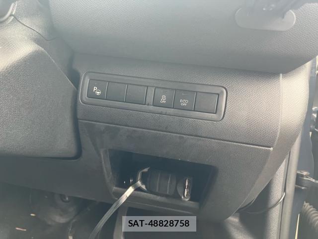 Peugeot 308 2017-03 7329301-19