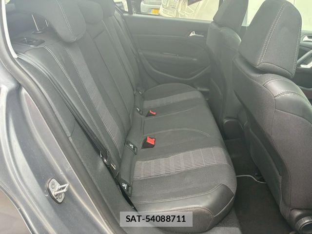 Peugeot 308 2018-03 7329298-10