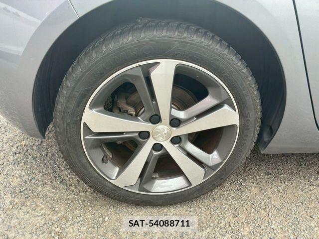 Peugeot 308 2018-03 7329298-1