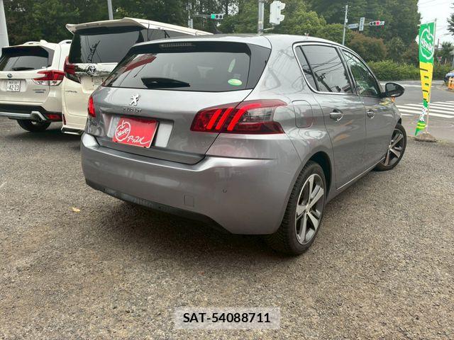 Peugeot 308 2018-03 7329298-2