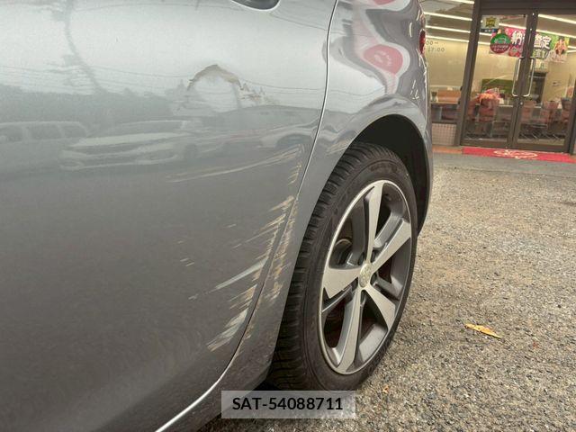 Peugeot 308 2018-03 7329298-5