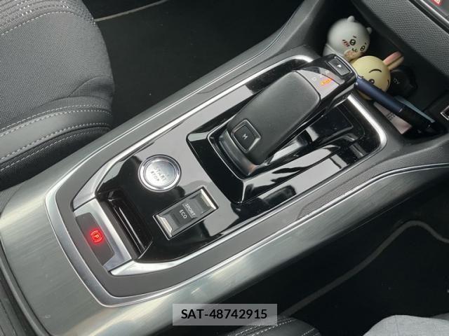 Peugeot 308 2019-04 7359280-17