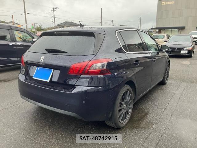 Peugeot 308 2019-04 7359280-2