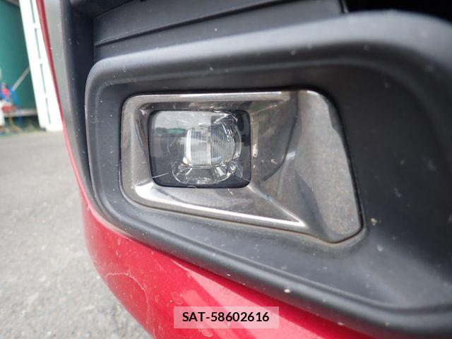 Peugeot 308 2019-07 7562632-10