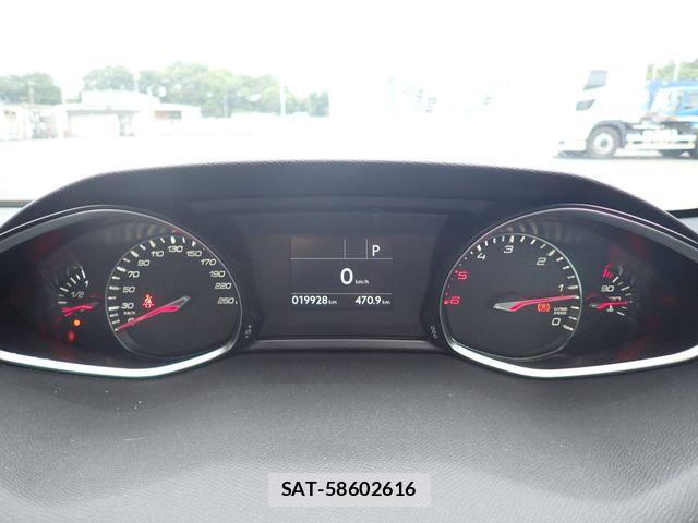 Peugeot 308 2019-07 7562632-12