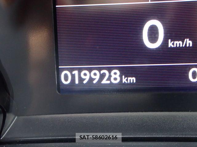 Peugeot 308 2019-07 7562632-13