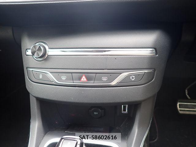 Peugeot 308 2019-07 7562632-15