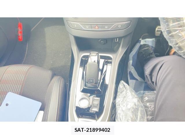 Peugeot 308 2020-03 7619161-18