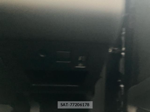 Peugeot 308 2014-05 7619160-10