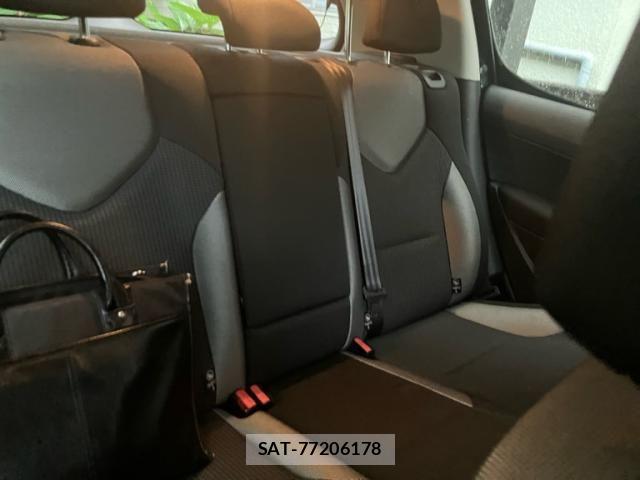 Peugeot 308 2014-05 7619160-14