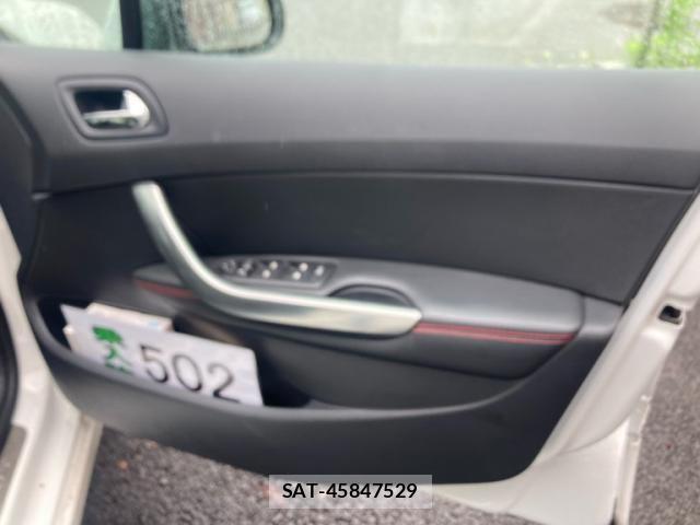 Peugeot 308 2014-11 7727146-11