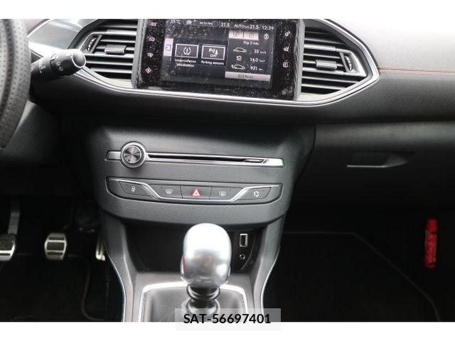 Peugeot 308 2017-06 7788172-5