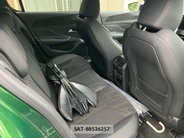Peugeot 308 2022-08 7878744-12