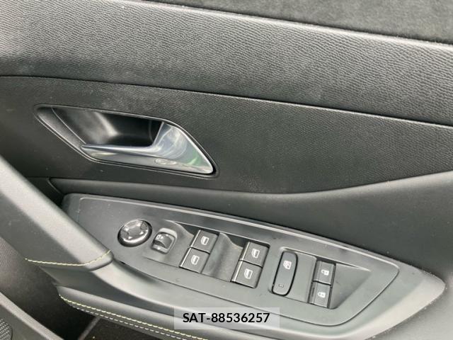 Peugeot 308 2022-08 7878744-16