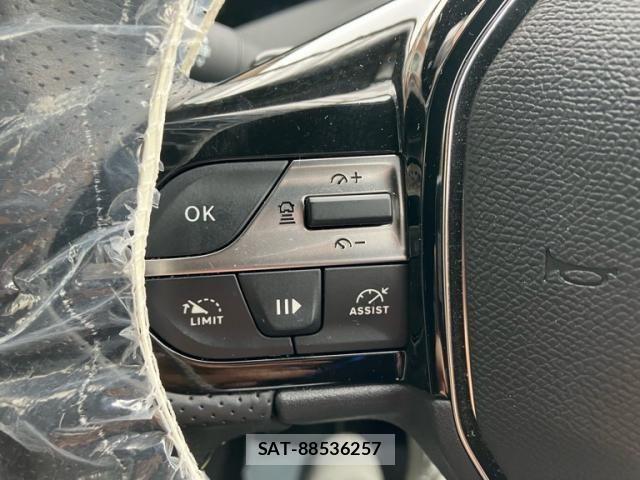 Peugeot 308 2022-08 7878744-23