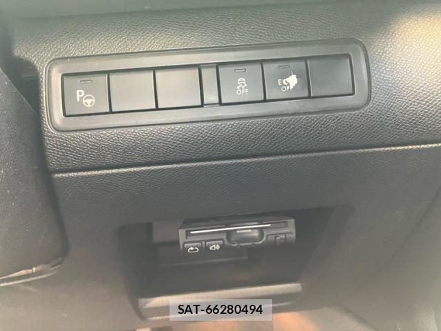 Peugeot 308 2015-09 8037575-16