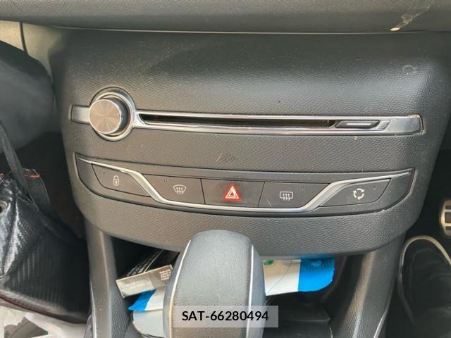 Peugeot 308 2015-09 8037575-18