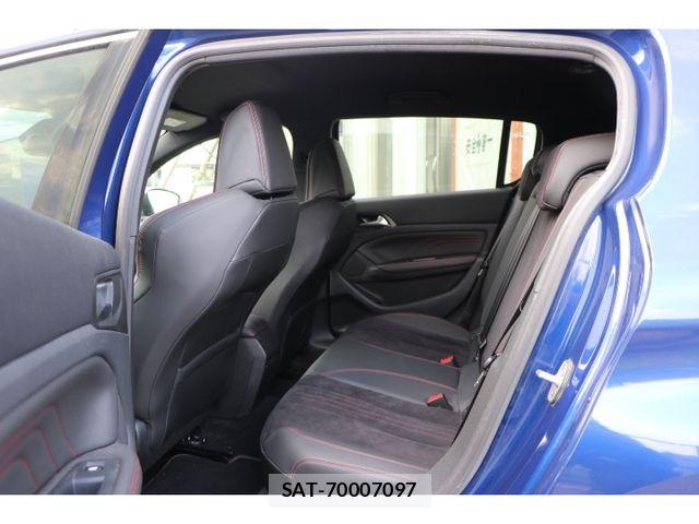 Peugeot 308 2017-06 8075108-10