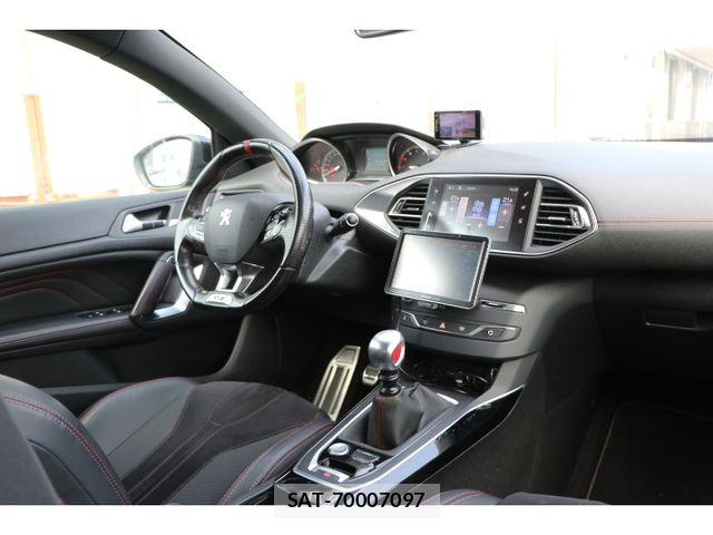 Peugeot 308 2017-06 8075108-14
