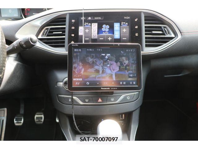 Peugeot 308 2017-06 8075108-4