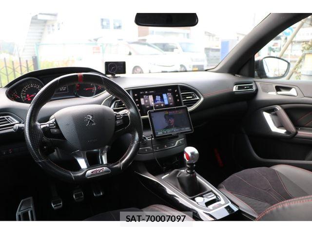 Peugeot 308 2017-06 8075108-7