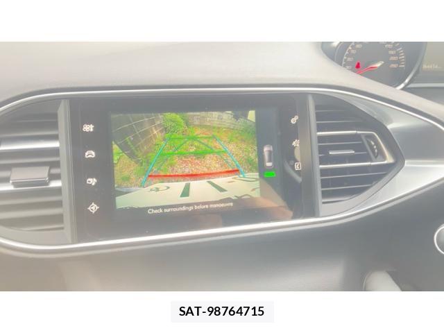Peugeot 308 2016-04 8101184-15
