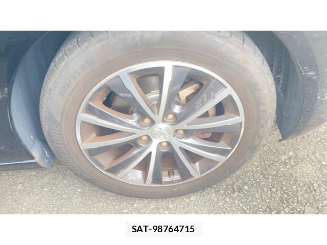 Peugeot 308 2016-04 8101184-5