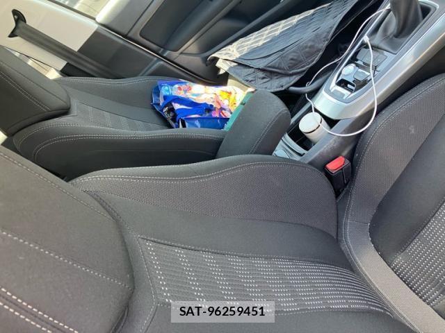 Peugeot 308 2015-09 8231281-17
