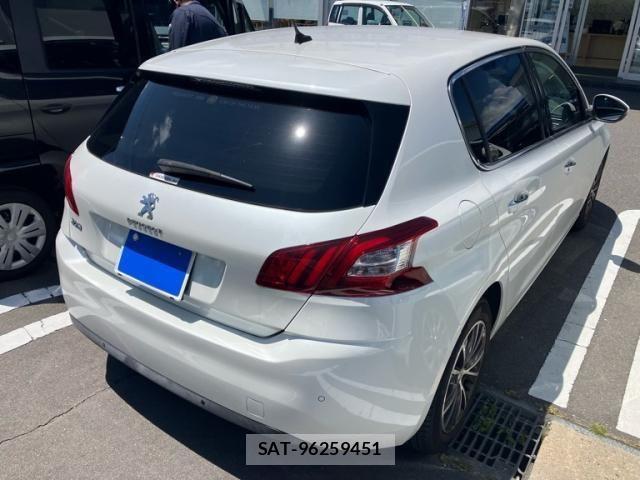 Peugeot 308 2015-09 8231281-3