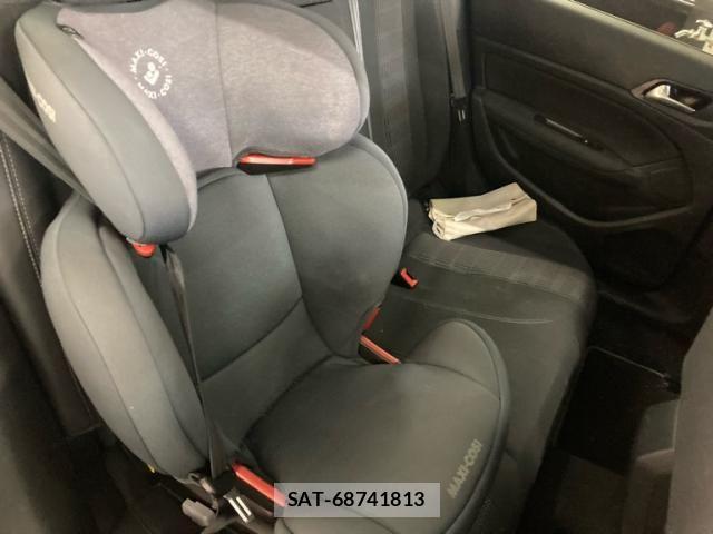 Peugeot 308 2018-04 8246324-10