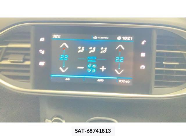 Peugeot 308 2018-04 8246324-23