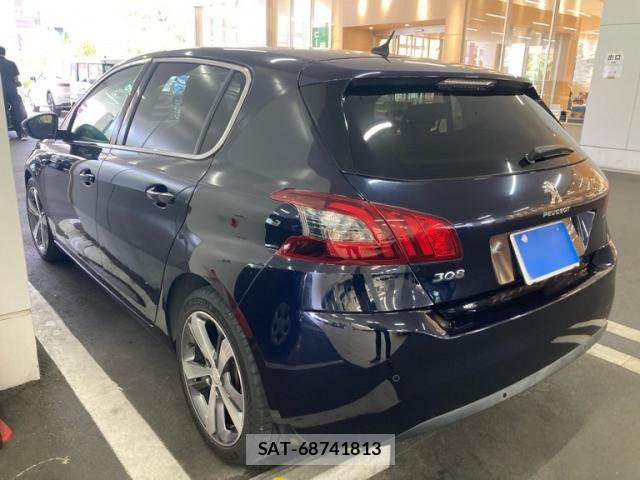Peugeot 308 2018-04 8246324-3