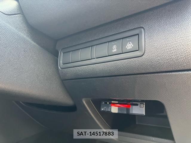 Peugeot 308 2019-04 8316361-15